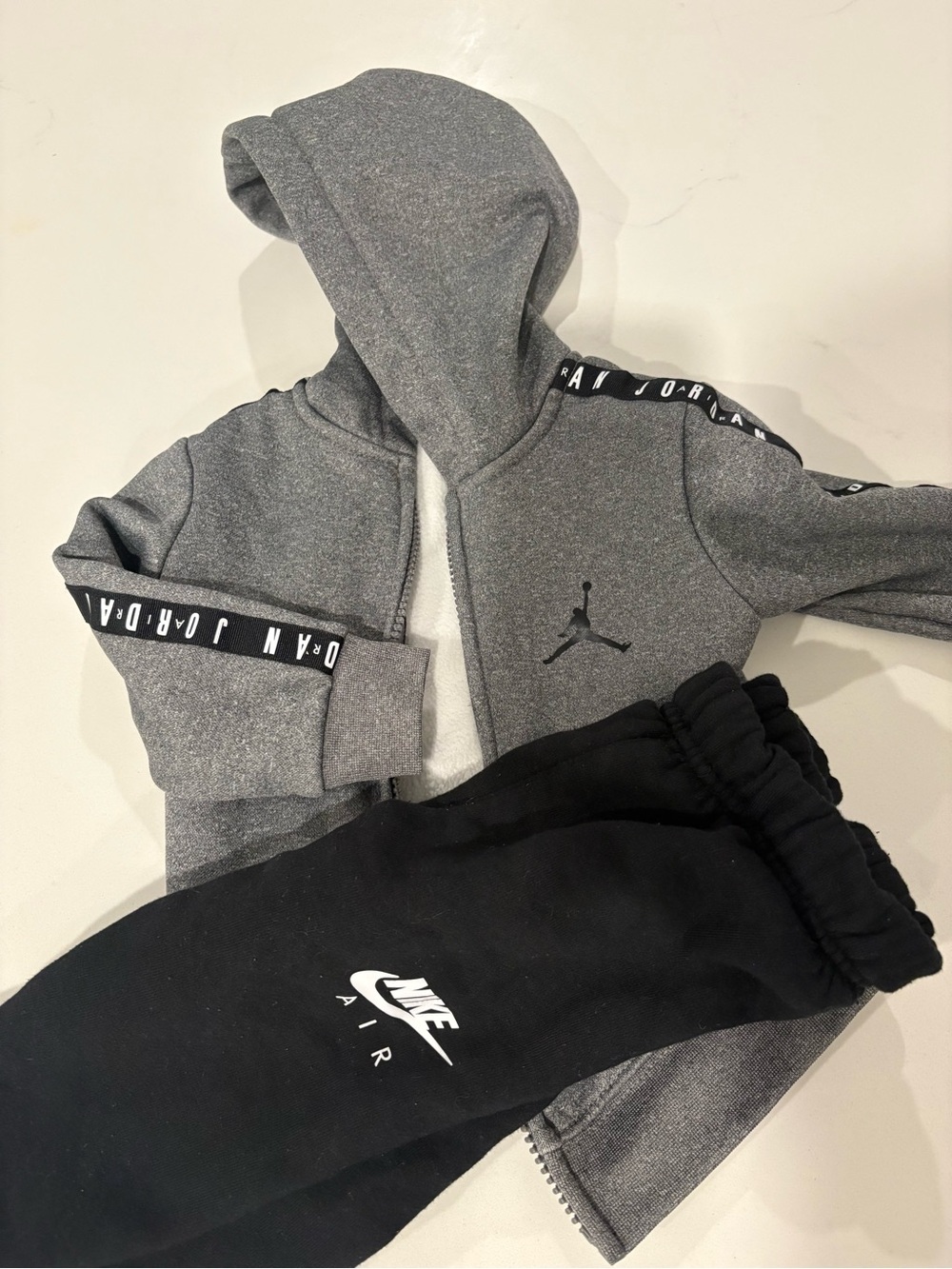 Nike Kids Gray Hooded Jordan Jacket with Black Nike Sweatpants set size 12M